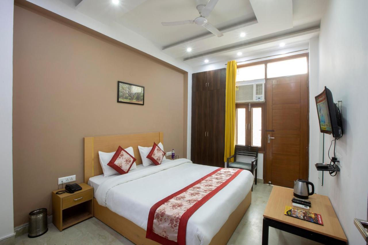 Hotel Ginger Palace - Corporate Hotel Noida Sector 62 Exterior foto