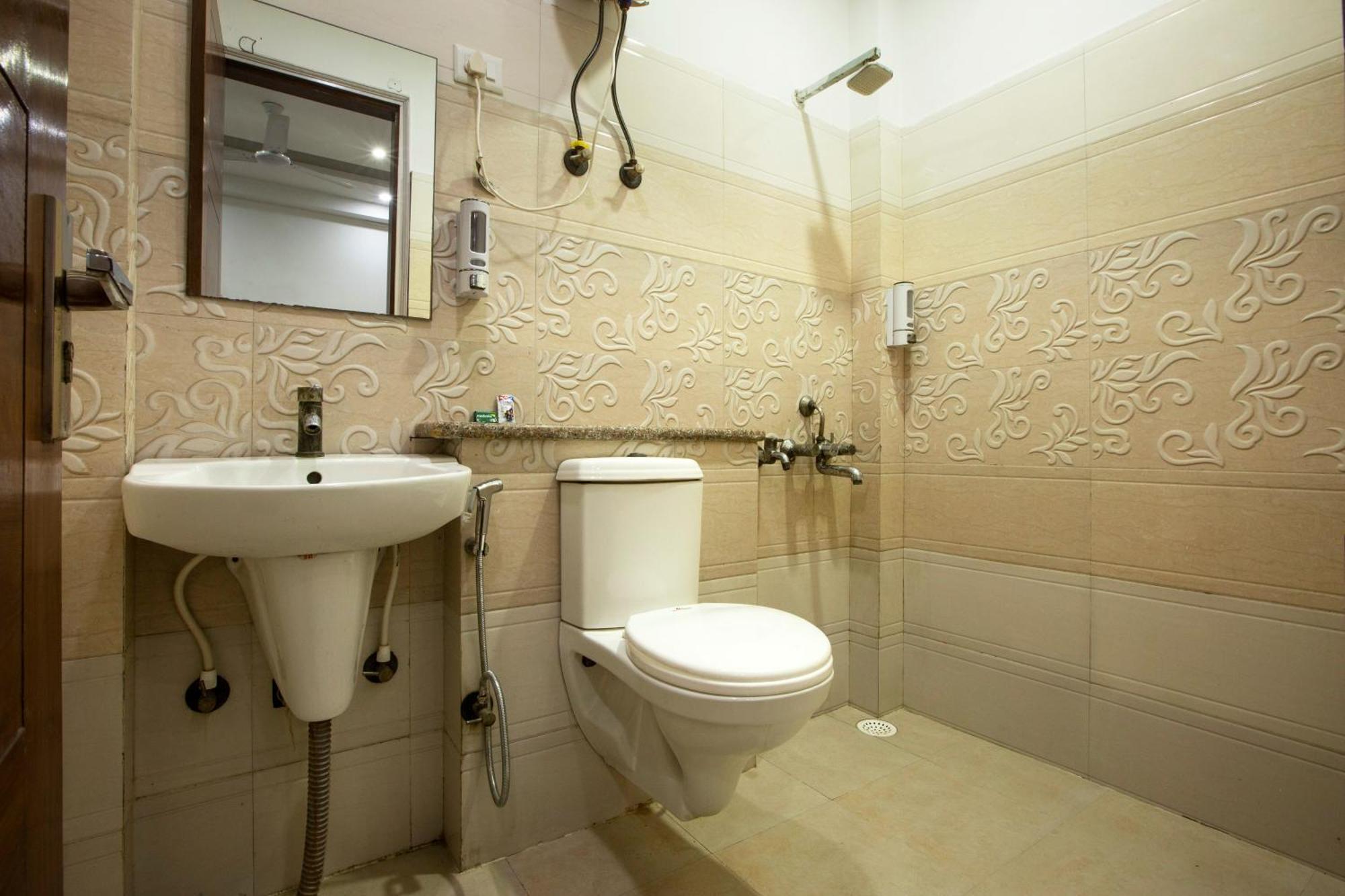 Hotel Ginger Palace - Corporate Hotel Noida Sector 62 Exterior foto