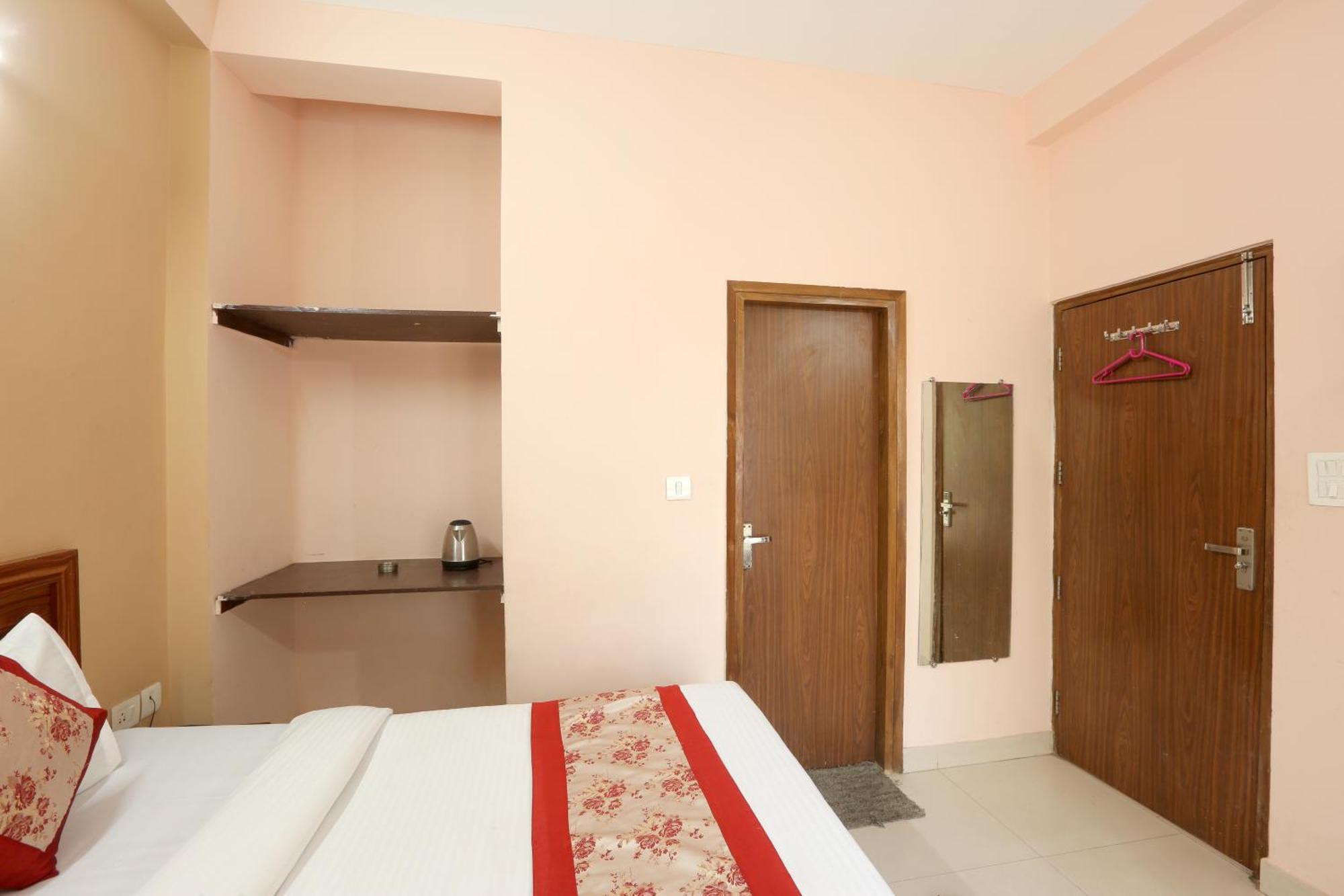 Hotel Ginger Palace - Corporate Hotel Noida Sector 62 Exterior foto