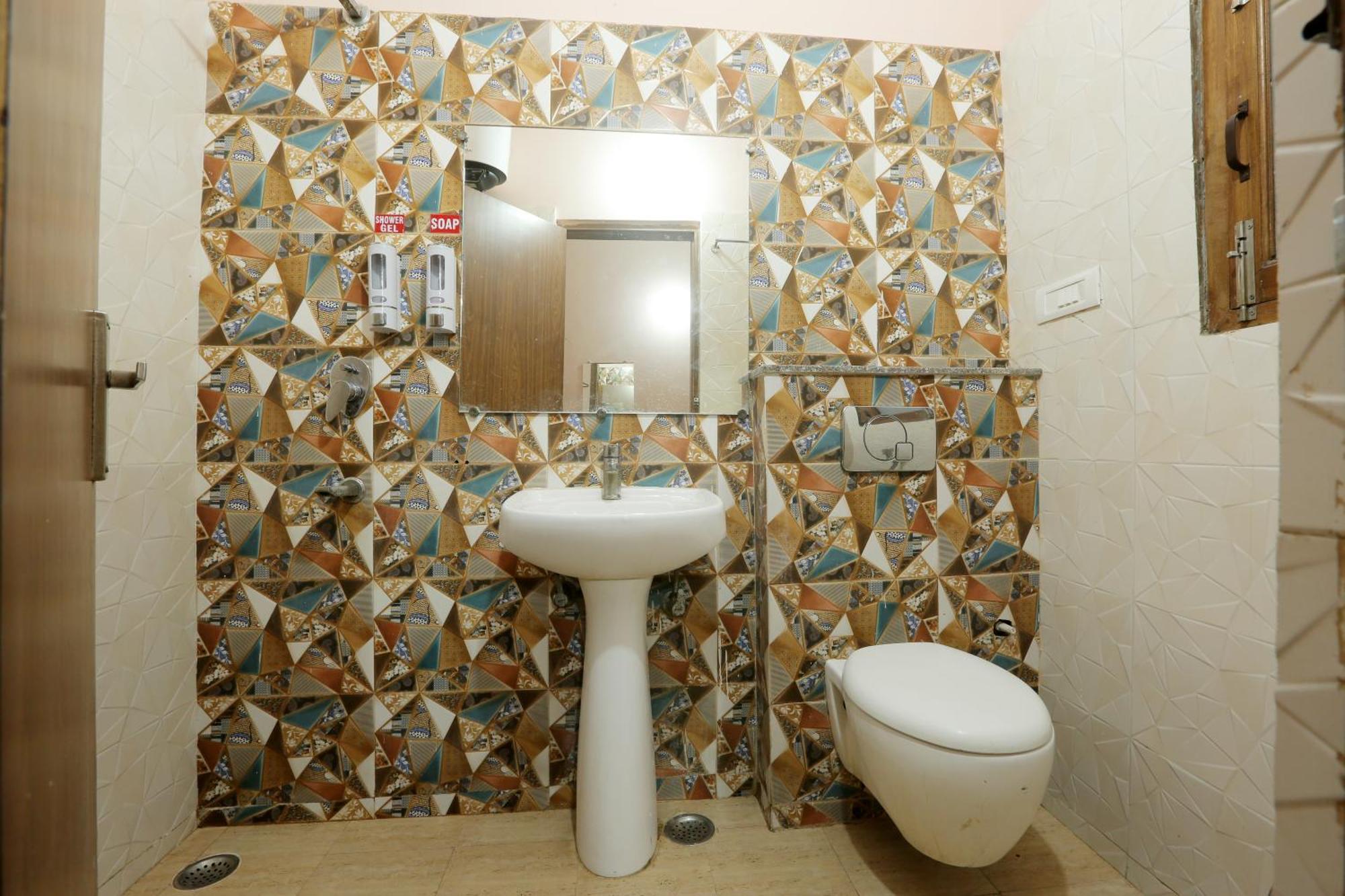 Hotel Ginger Palace - Corporate Hotel Noida Sector 62 Exterior foto