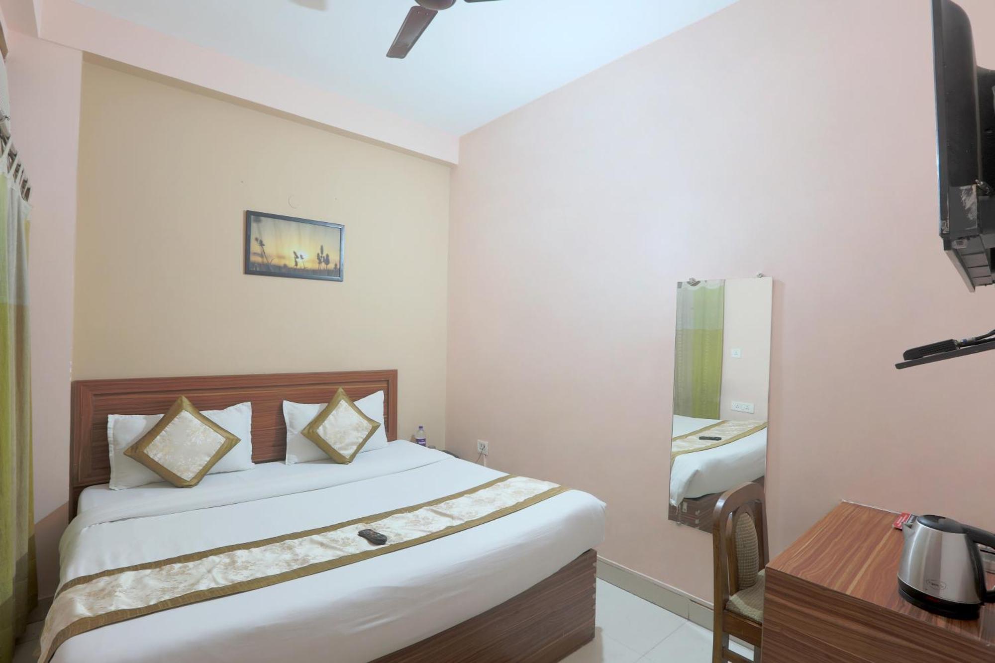 Hotel Ginger Palace - Corporate Hotel Noida Sector 62 Exterior foto