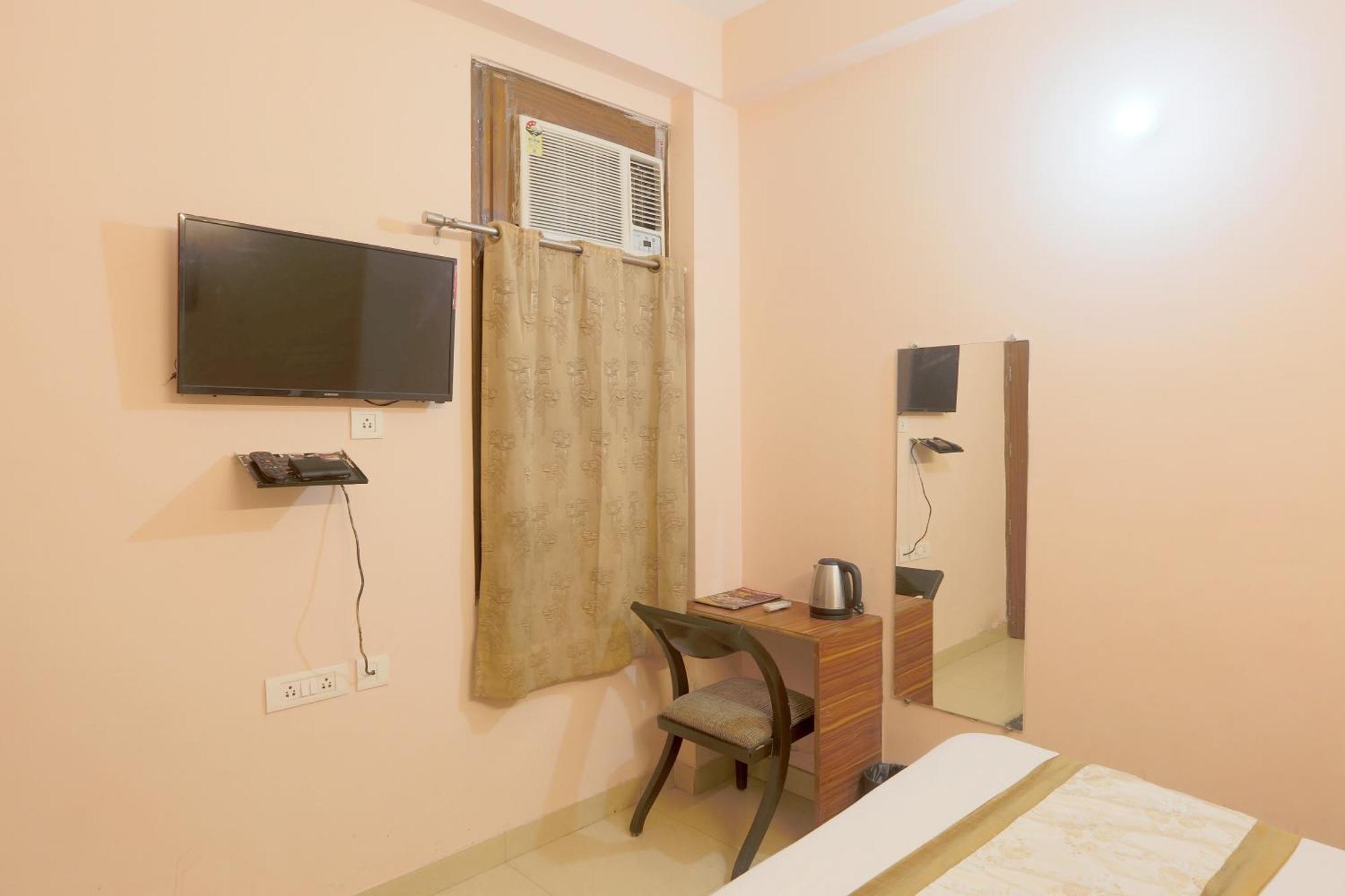 Hotel Ginger Palace - Corporate Hotel Noida Sector 62 Exterior foto